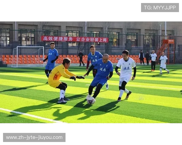 足球社区回报项目在提升俱乐部社会责任形象中的实际影响